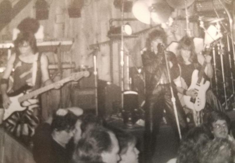 Garfield Lake Tavern - Band Playing From Jim Cracraft On Facebook